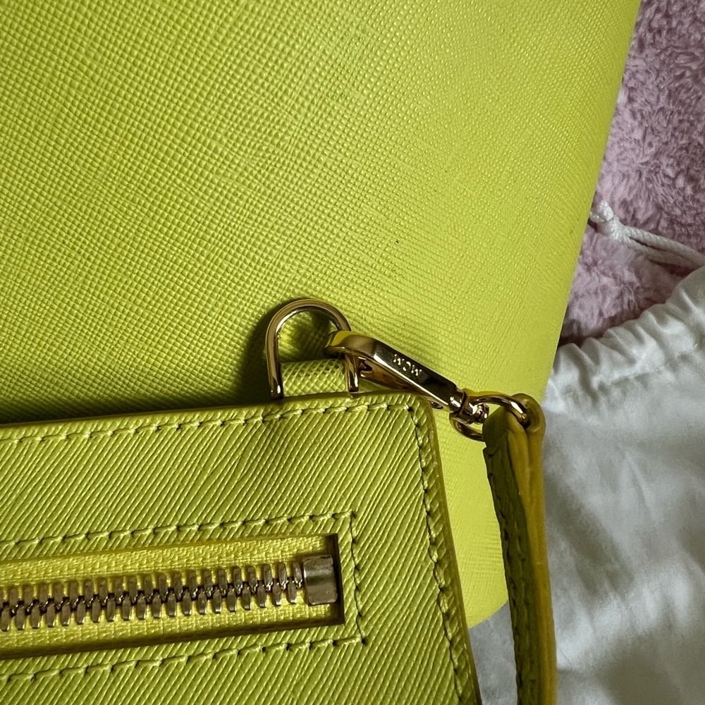 MCM Vibrant Yellow Tote - Picture 6 of 16